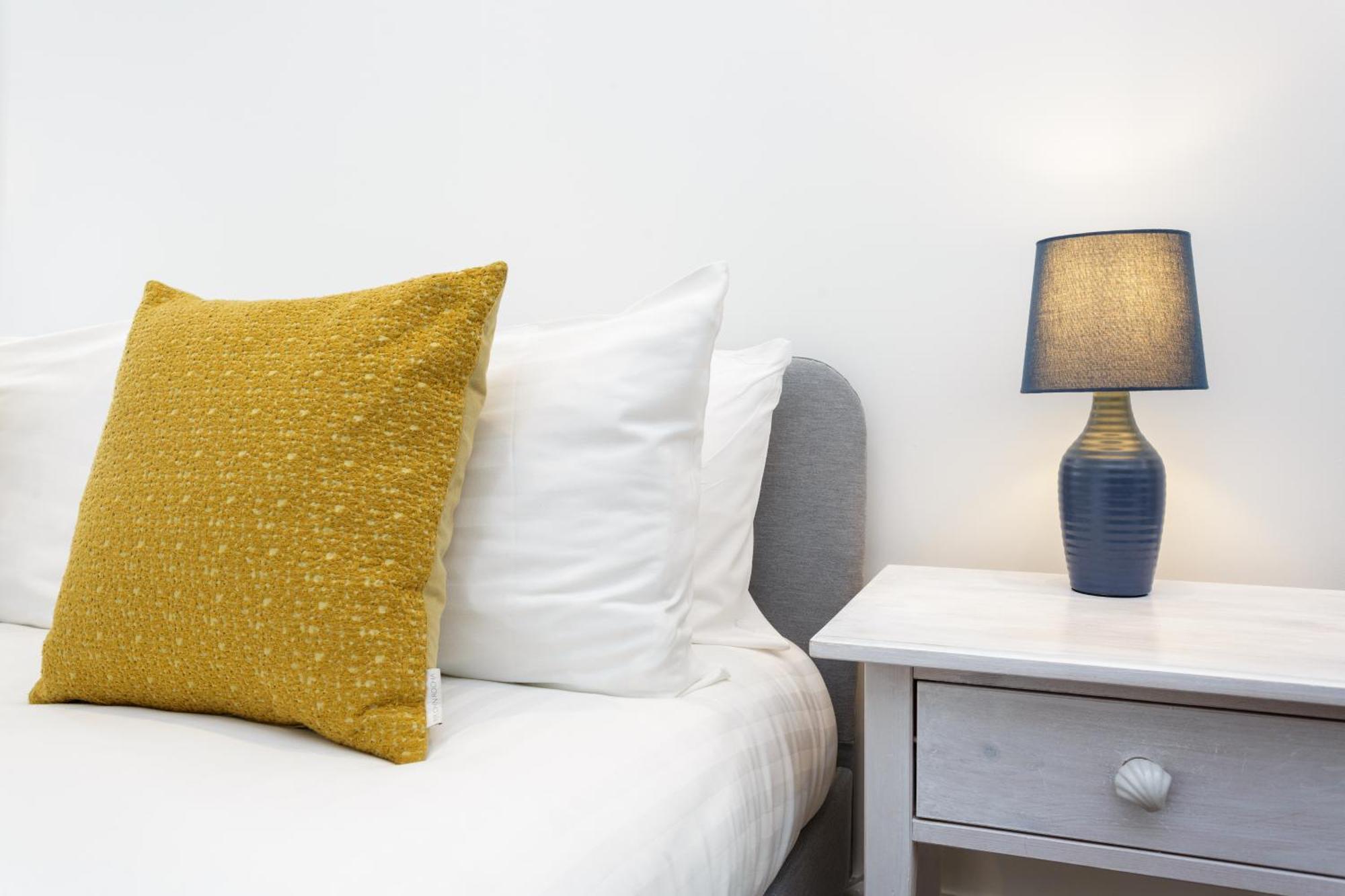 Percy Terrace - Charming 2 Bedroom Town House Portsmouth Bagian luar foto